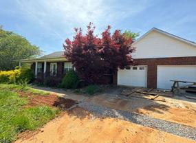 996 New Market Rd - Photo 1 of 1