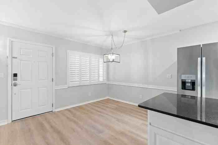 8039 Garden Dr - Photo 7 of 28