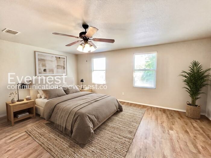 8434 Cotton Valley Ln - Photo 5 of 30