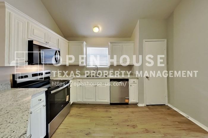 4541 Grainland Ct - Photo 7 of 20