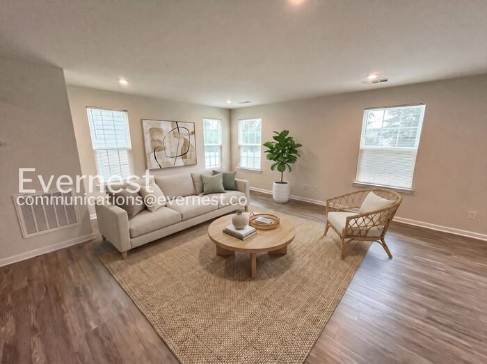 1344 Tree House Dr - Photo 2 of 24