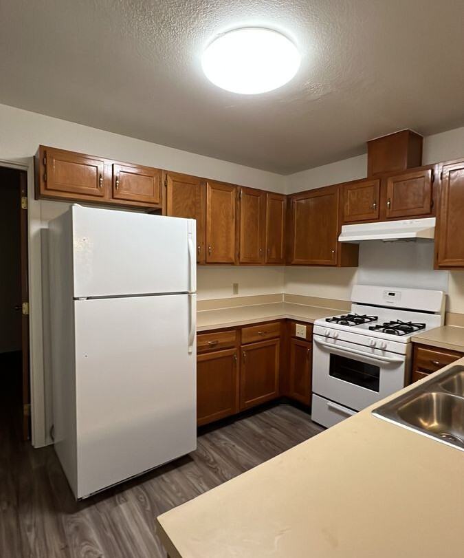 1342 Dakota Dr - Photo 3 of 7