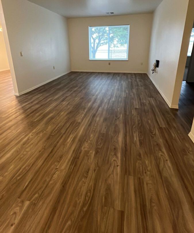 1342 Dakota Dr - Photo 6 of 7