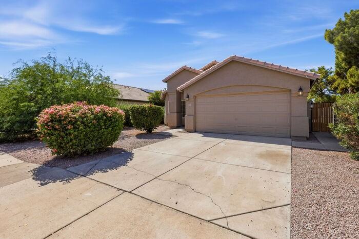 2525 E Camino St - Photo 3 of 30