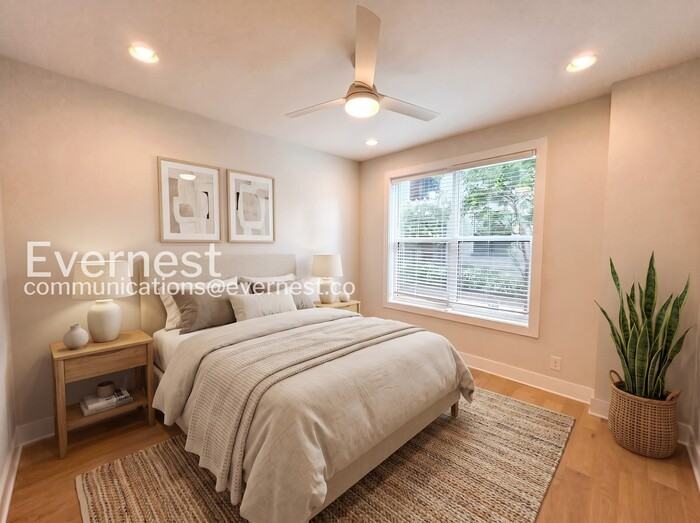 1011 44th Ave N #8 - Photo 5 of 30
