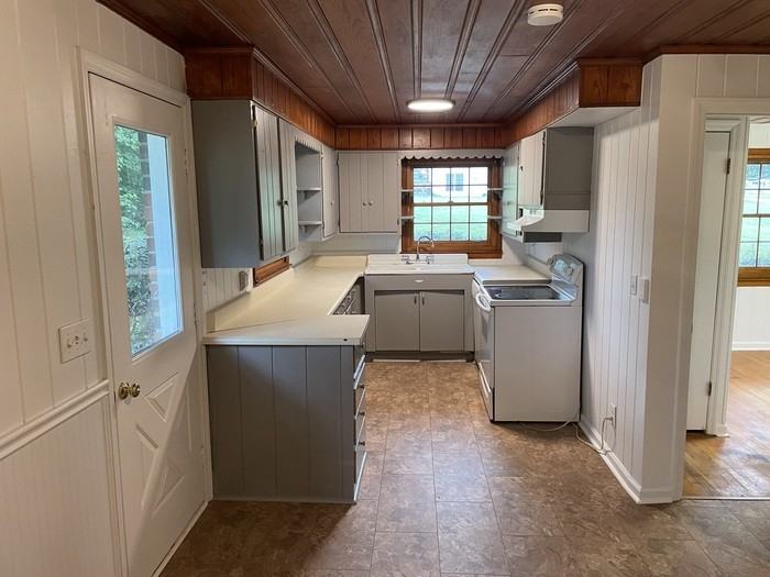 8185 Little Mill Rd - Photo 2 of 5