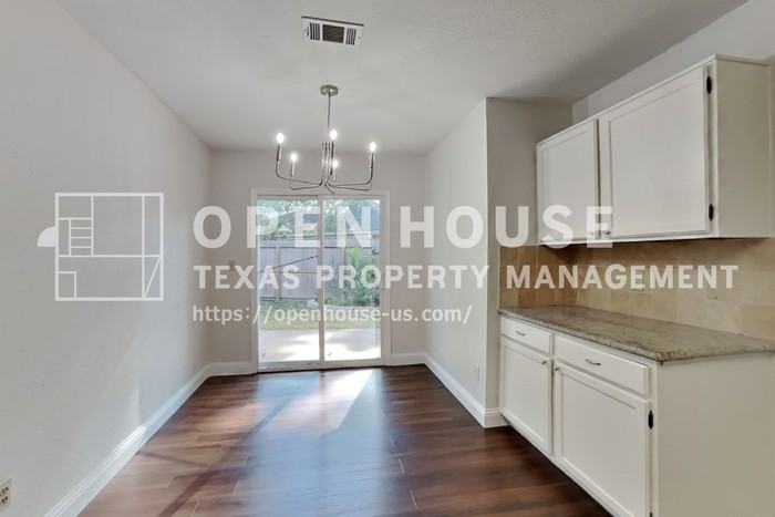 9103 Wallingham Ct - Photo 6 of 20