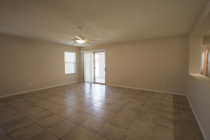 317 E Atlas Cedar Pl - Photo 4 of 33