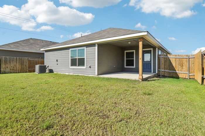 3904 Calvary Ct - Photo 5 of 49