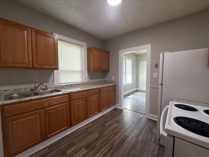 203 Morrison St #A - Photo 3 of 17