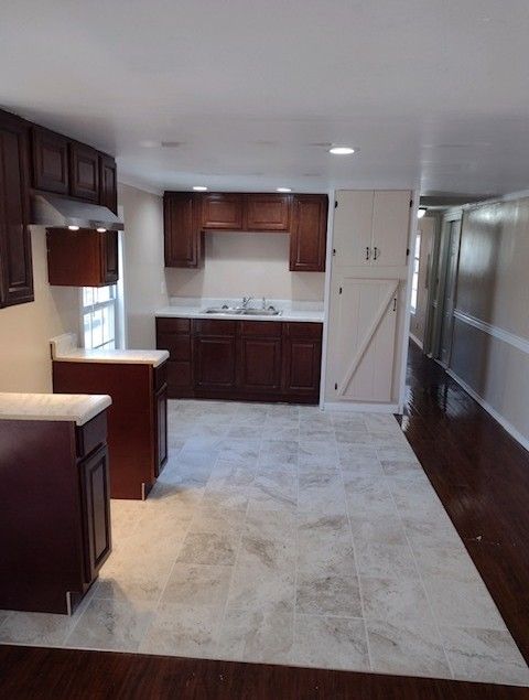 135 Banks Rd - Photo 2 of 7