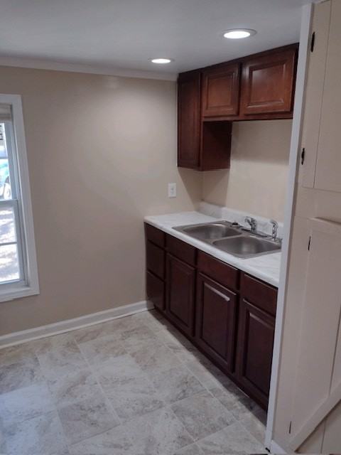 135 Banks Rd - Photo 5 of 7