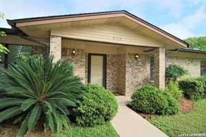 featured image of 610 Creek Dr