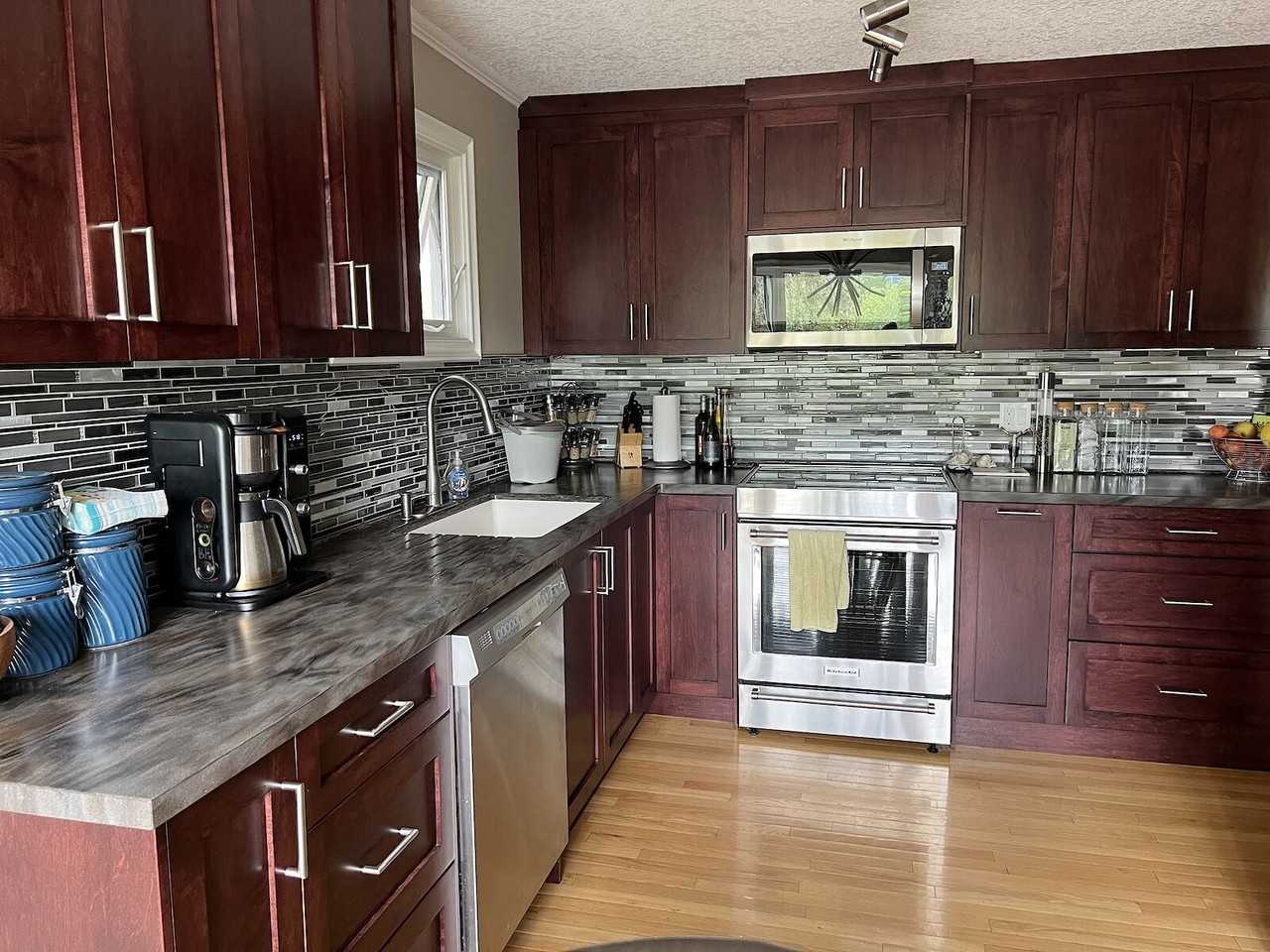 834 - 834 2 Avenue Northwest - Photo 3 of 9