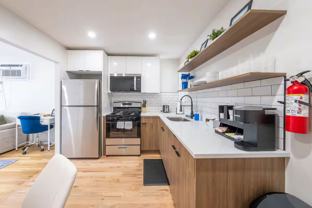 33-35 Adams St #3 - Photo 1 of 1