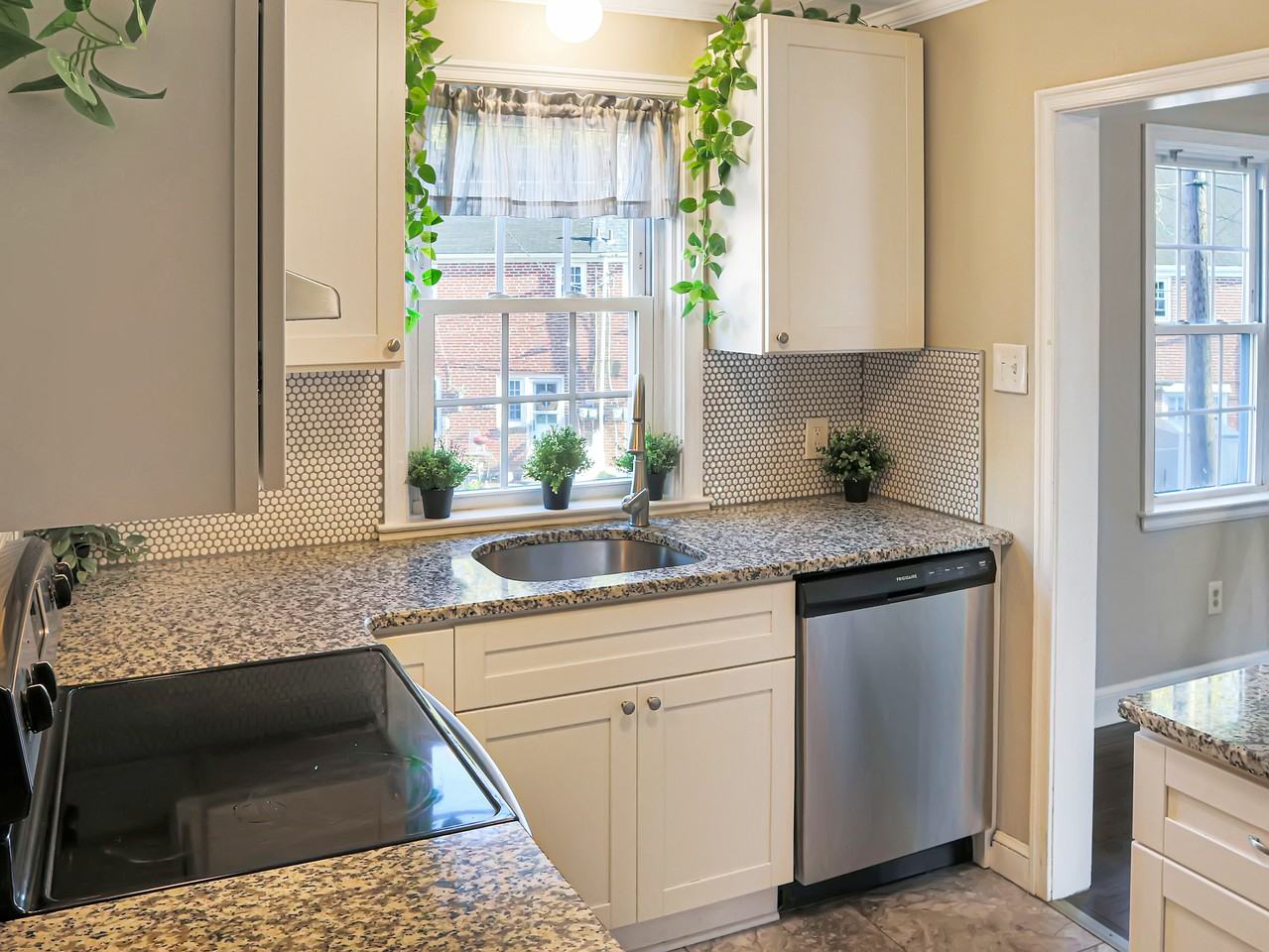2 Diamond Ct #1 - Photo 4 of 12