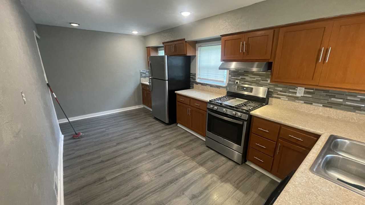 19 Virginia Dr #NA - Photo 4 of 20