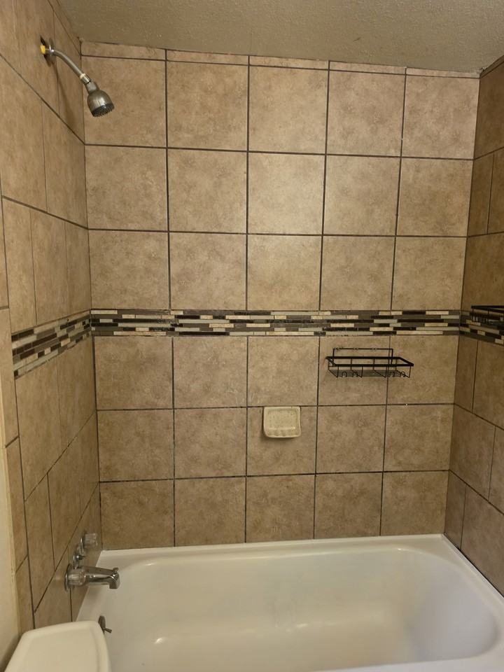 1519 N Atlanta Ct #NA - Photo 2 of 11
