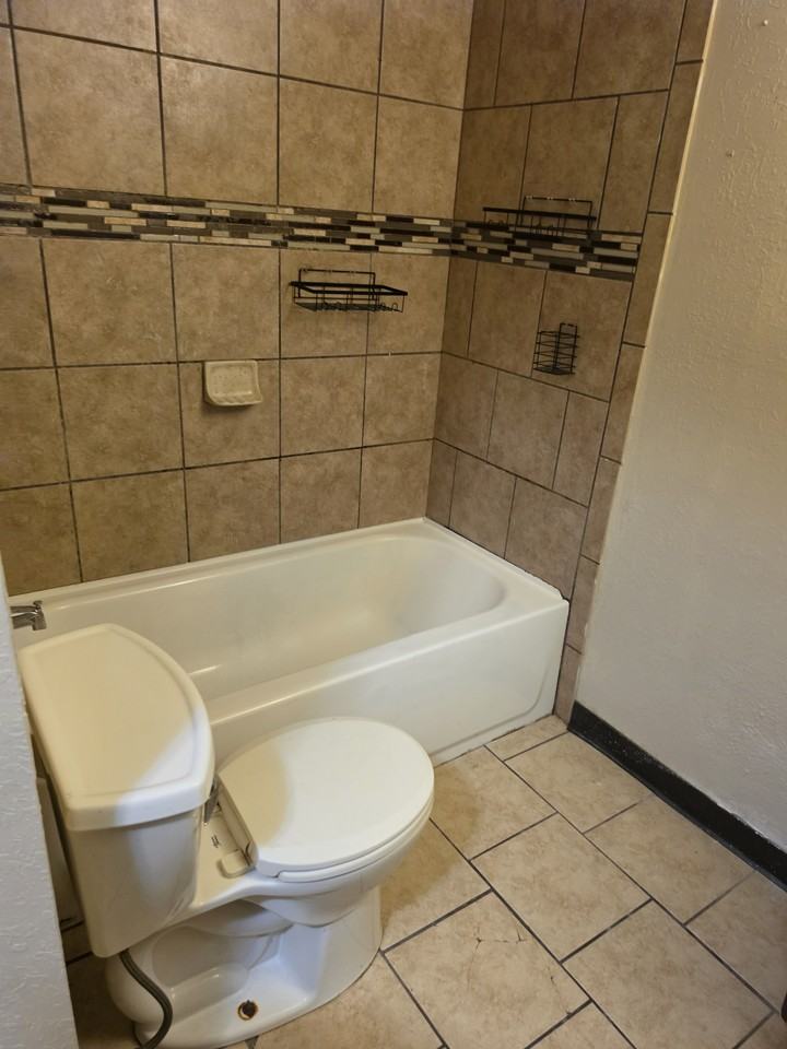 1519 N Atlanta Ct #NA - Photo 3 of 11
