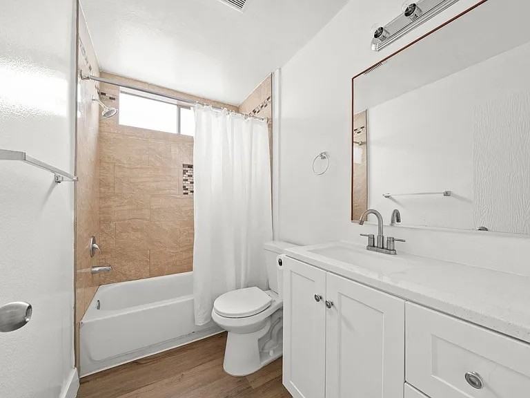 223 Shell St #223 - Photo 5 of 6