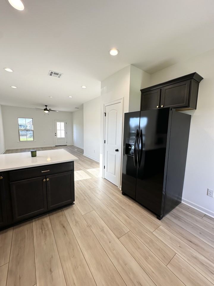 7382 Alley Oak Ln #NA - Photo 5 of 19