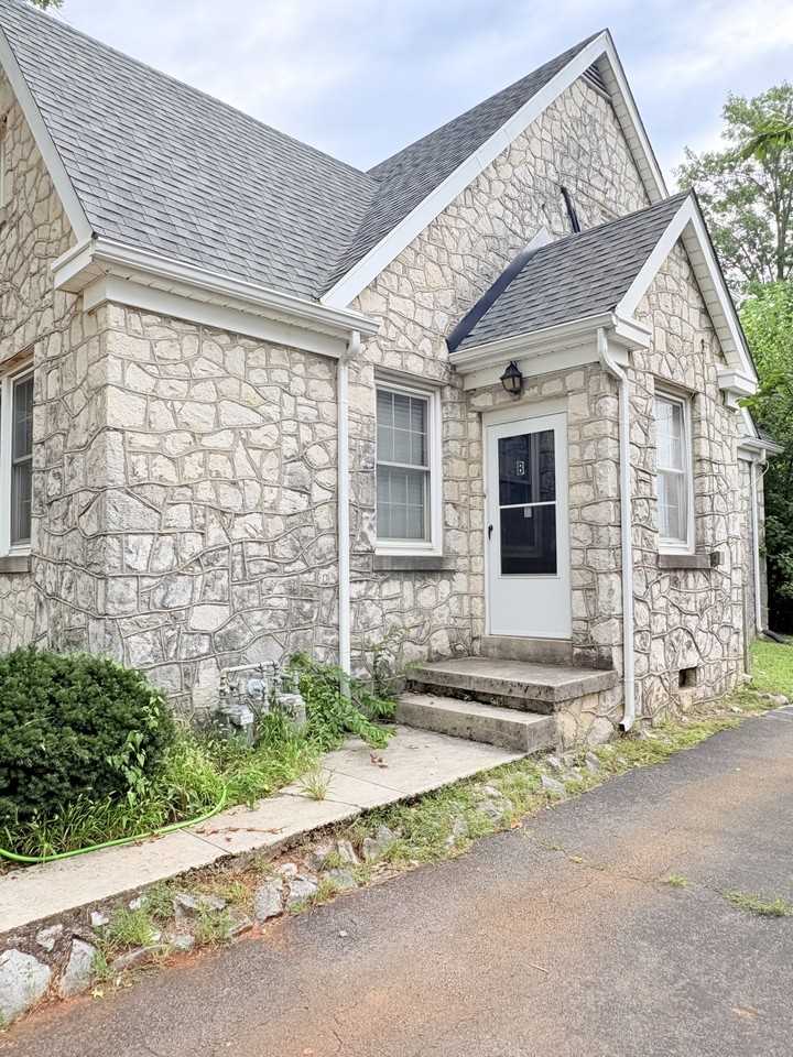 1760 Normal St #B - Photo 2 of 16