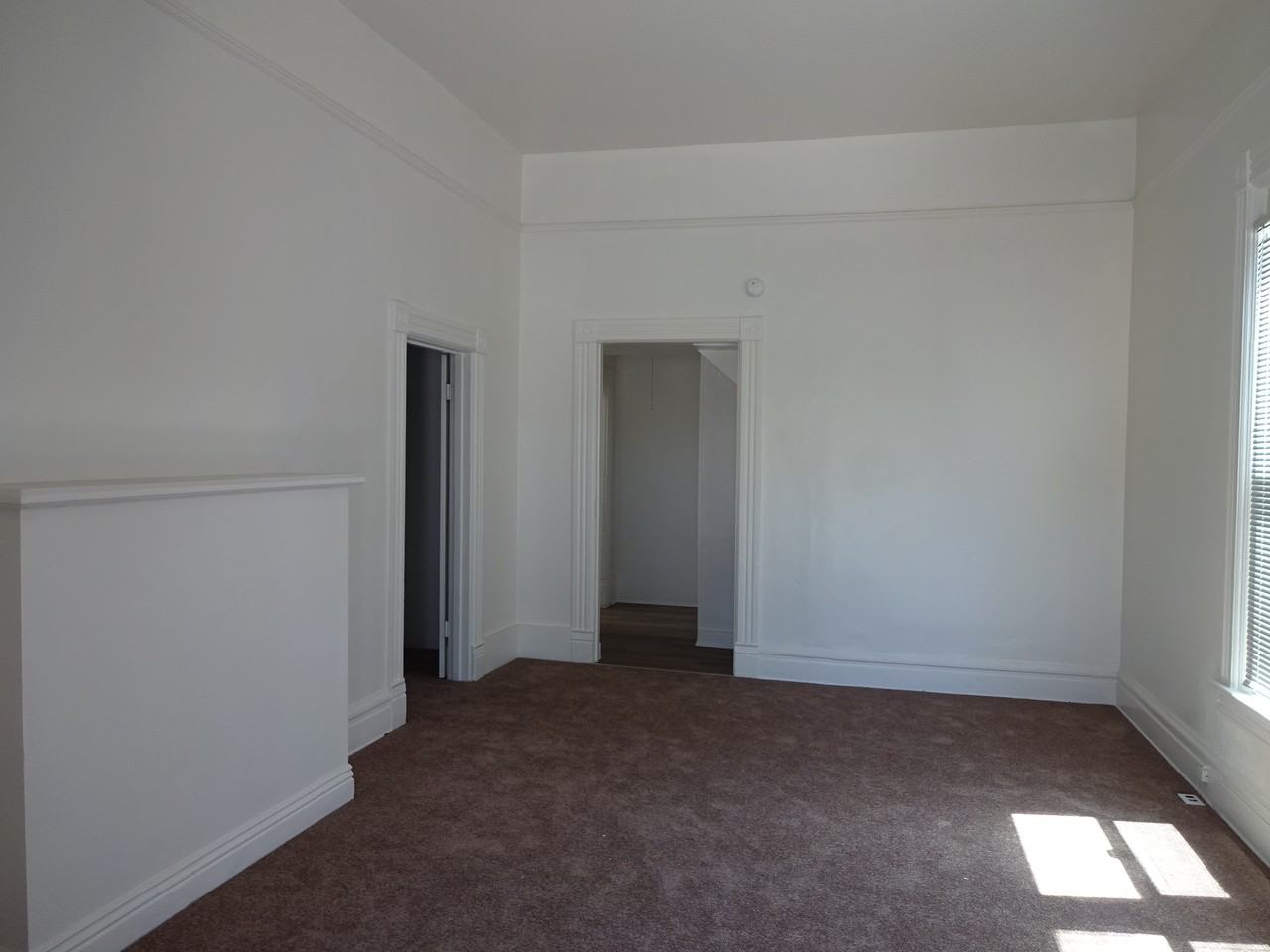 321 N 8th St #A - Photo 2 of 10
