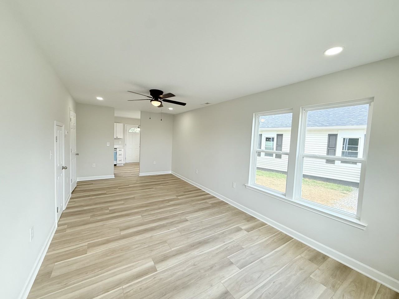 308 Osborne Pl #B - Photo 6 of 17