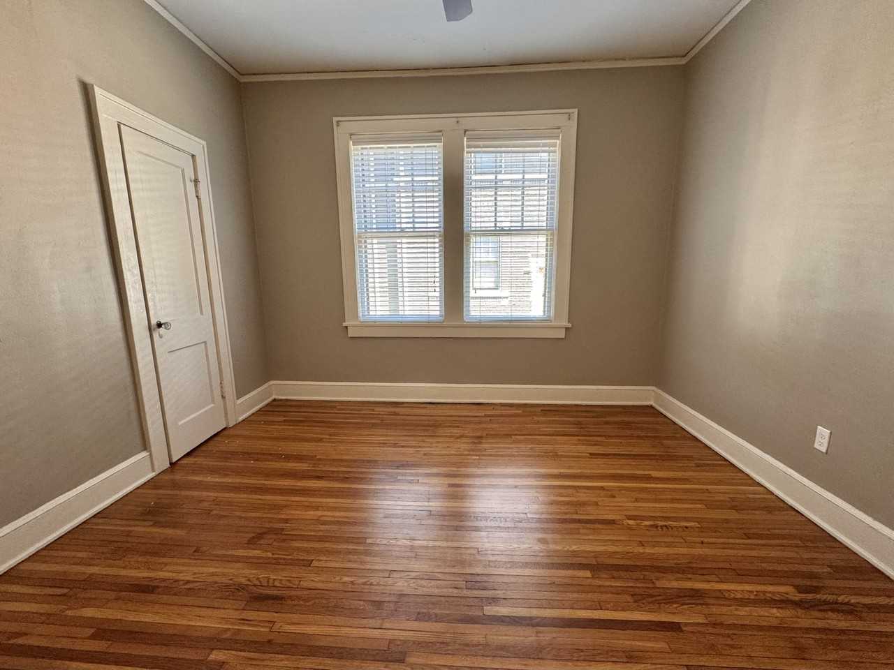 31 S Mclean Blvd #14 - Photo 3 of 14