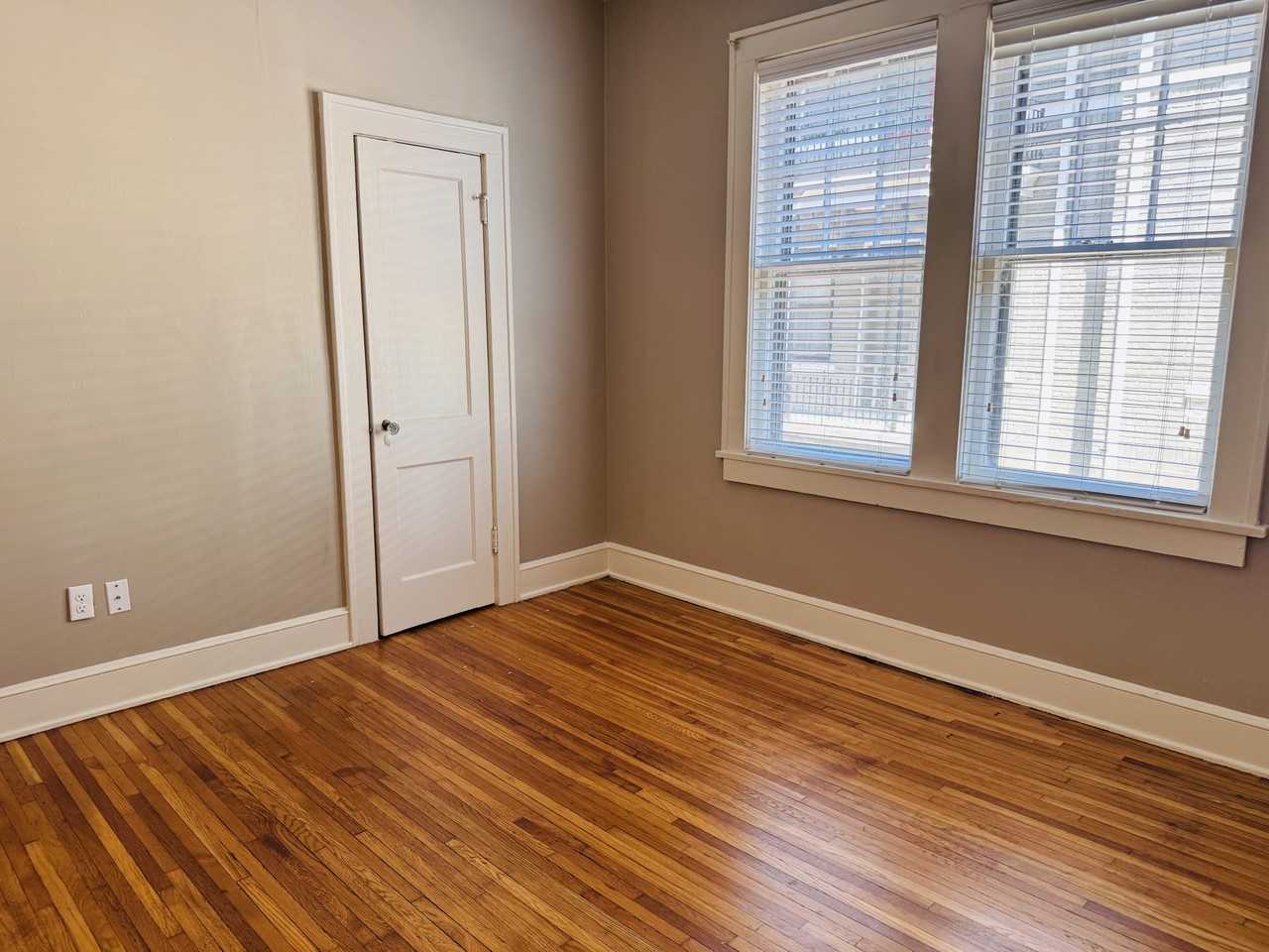 31 S Mclean Blvd #14 - Photo 4 of 14