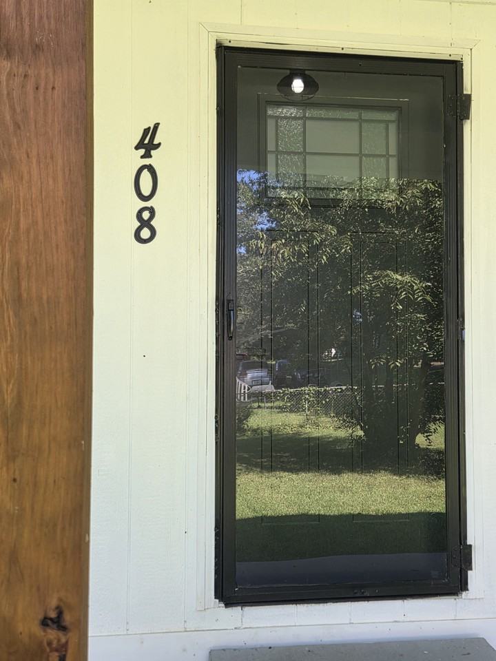 408 6th Ave Sw #NA - Photo 3 of 13