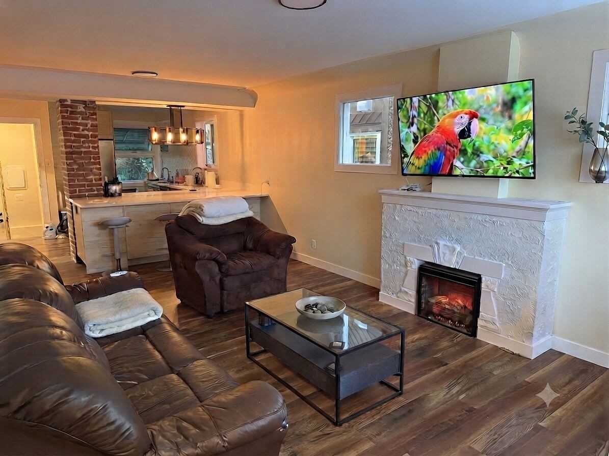 9755 76 Ave Nw - Photo 2 of 23