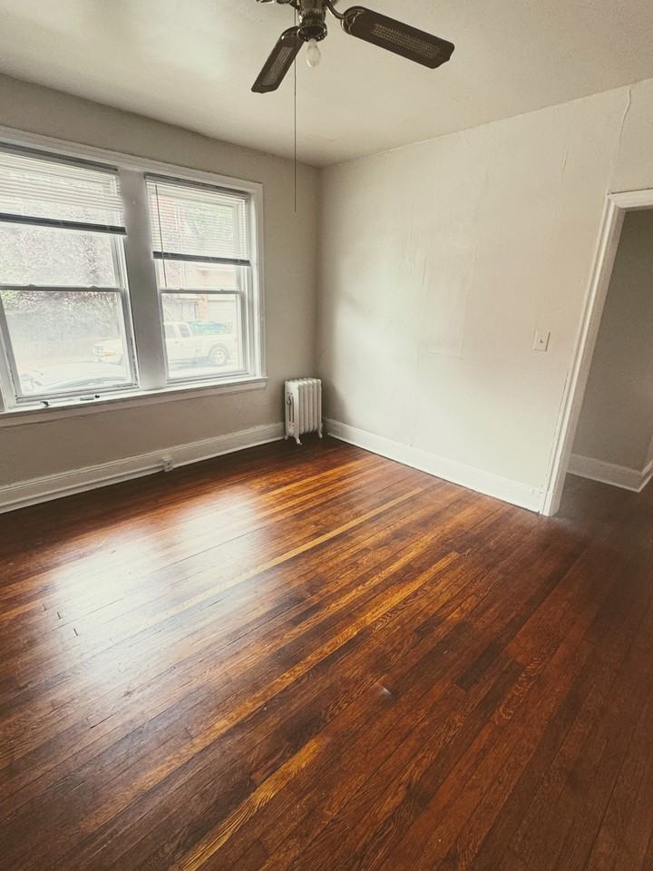 203 N Plum St #4 - Photo 2 of 14