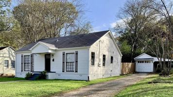 featured image of 633 E Barbara St #NA