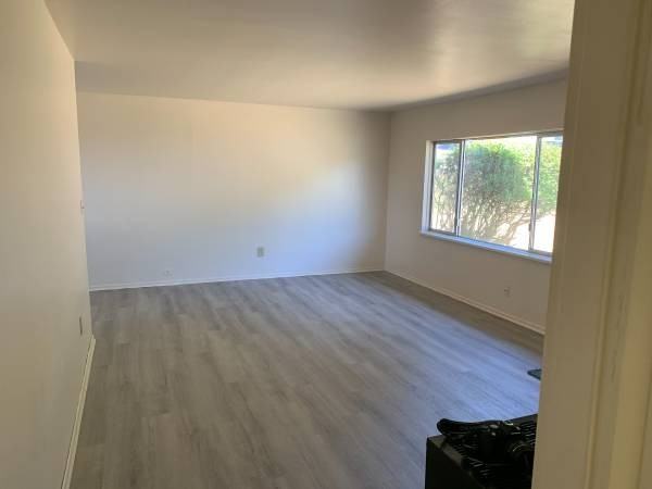 3329 Ward Ave #NA - Photo 7 of 14
