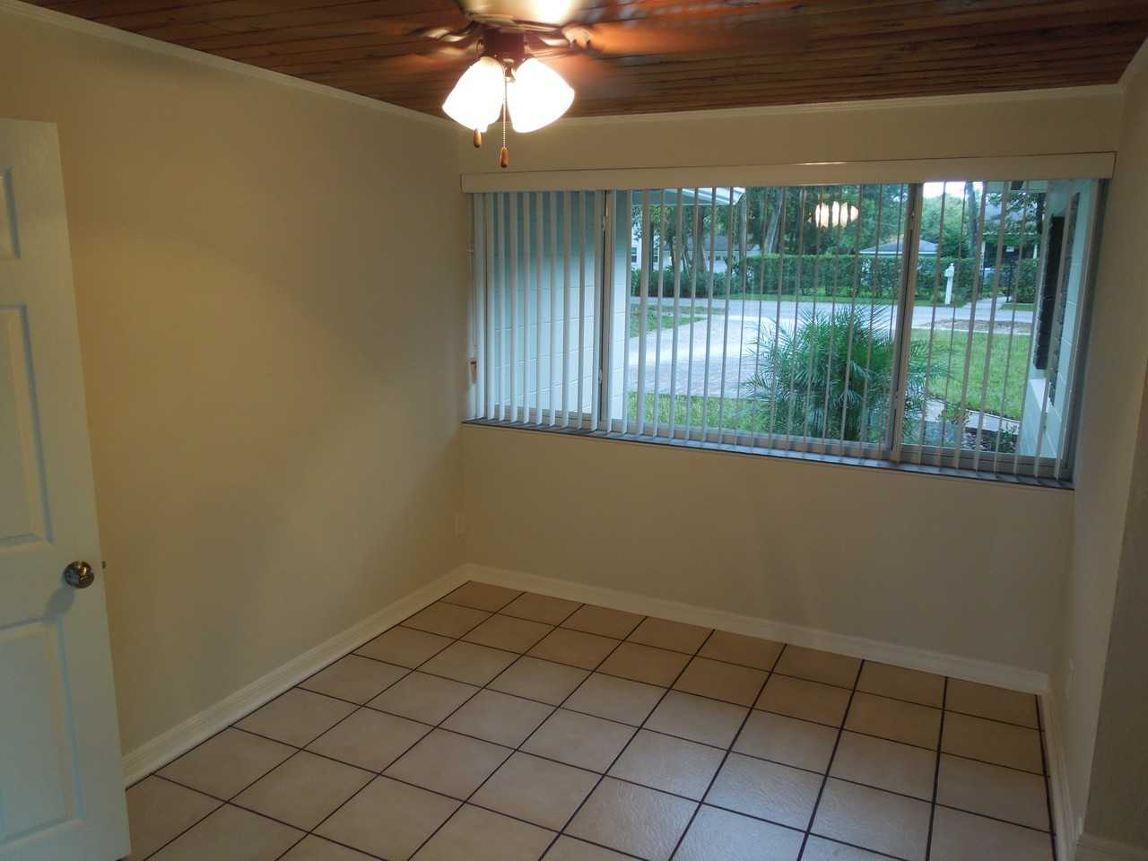 710 Magnolia Dr #NA - Photo 3 of 12