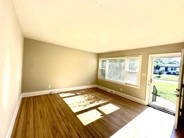 1914 Kilborne Dr #NA - Photo 2 of 14