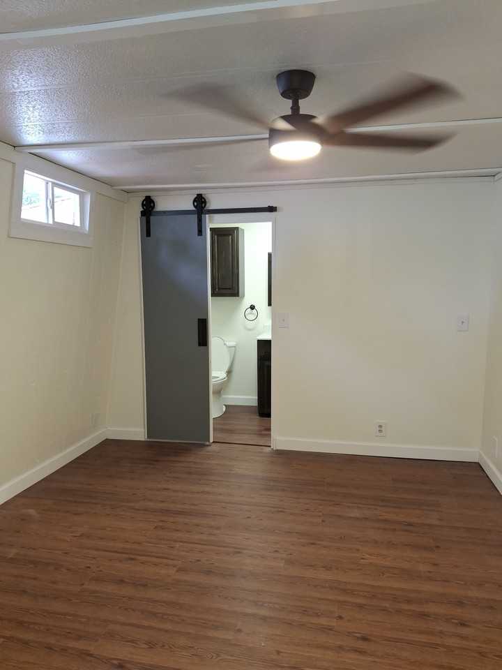 48 W High St - Photo 4 of 19