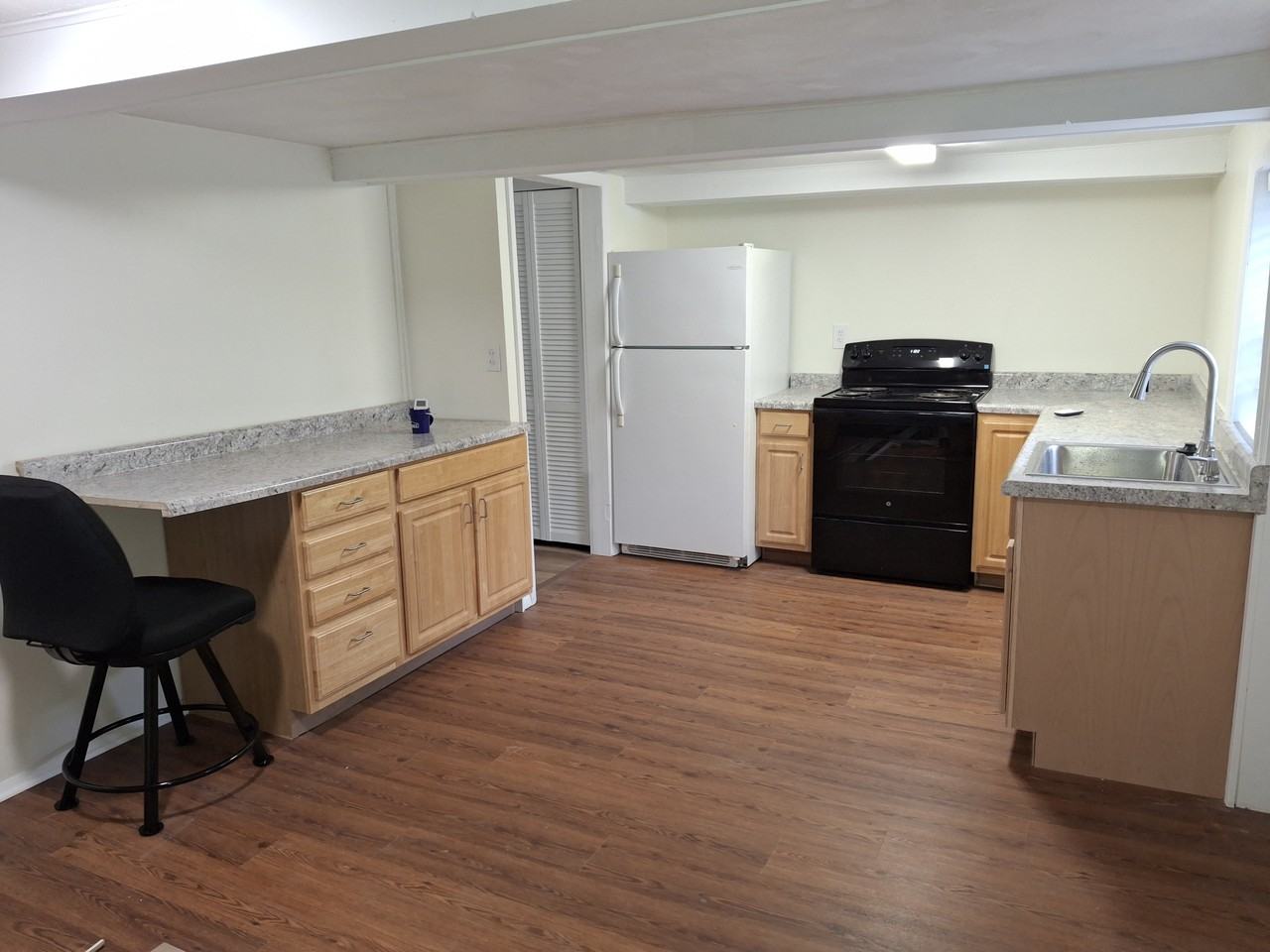 48 W High St - Photo 7 of 19