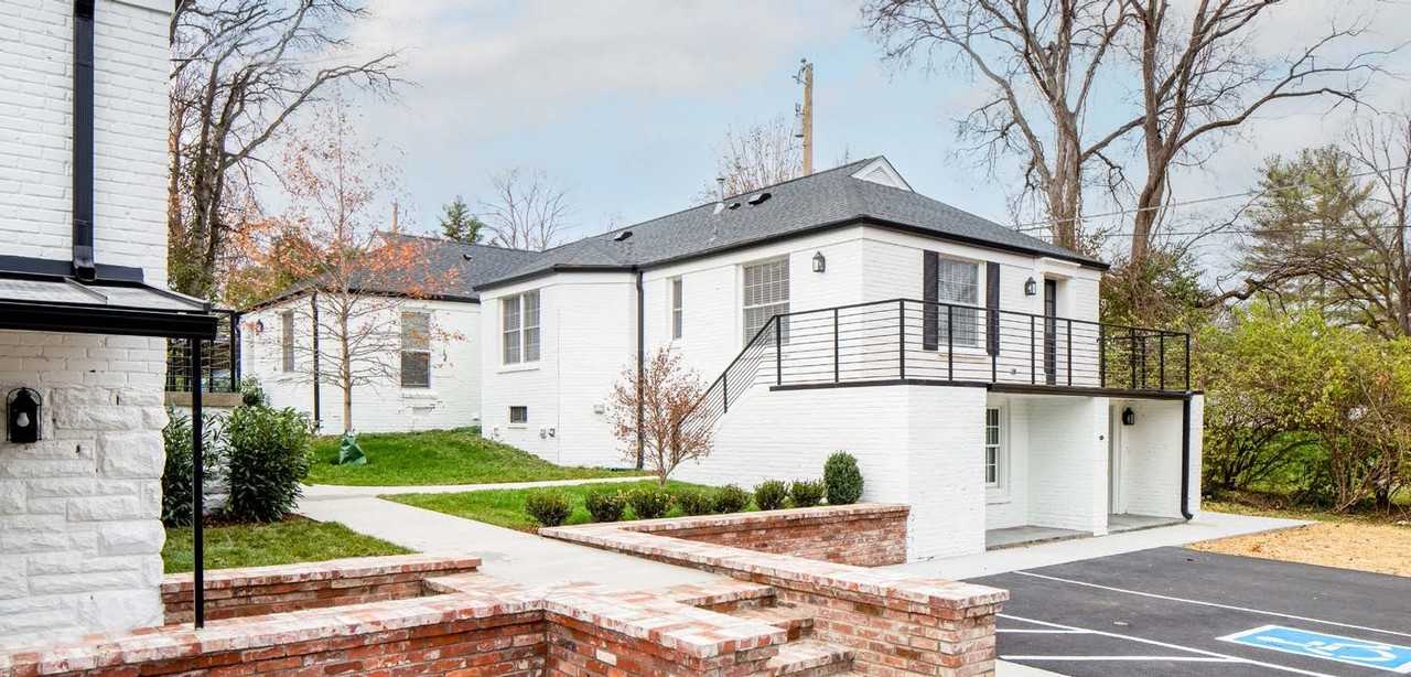 Belle Park Townhomes - Photo 3 of 15
