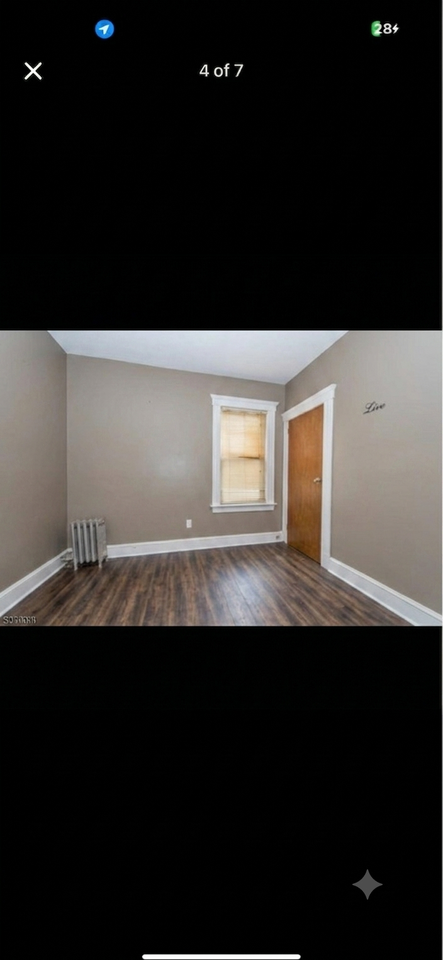 110 N 6th St #2 - Photo 2 of 4