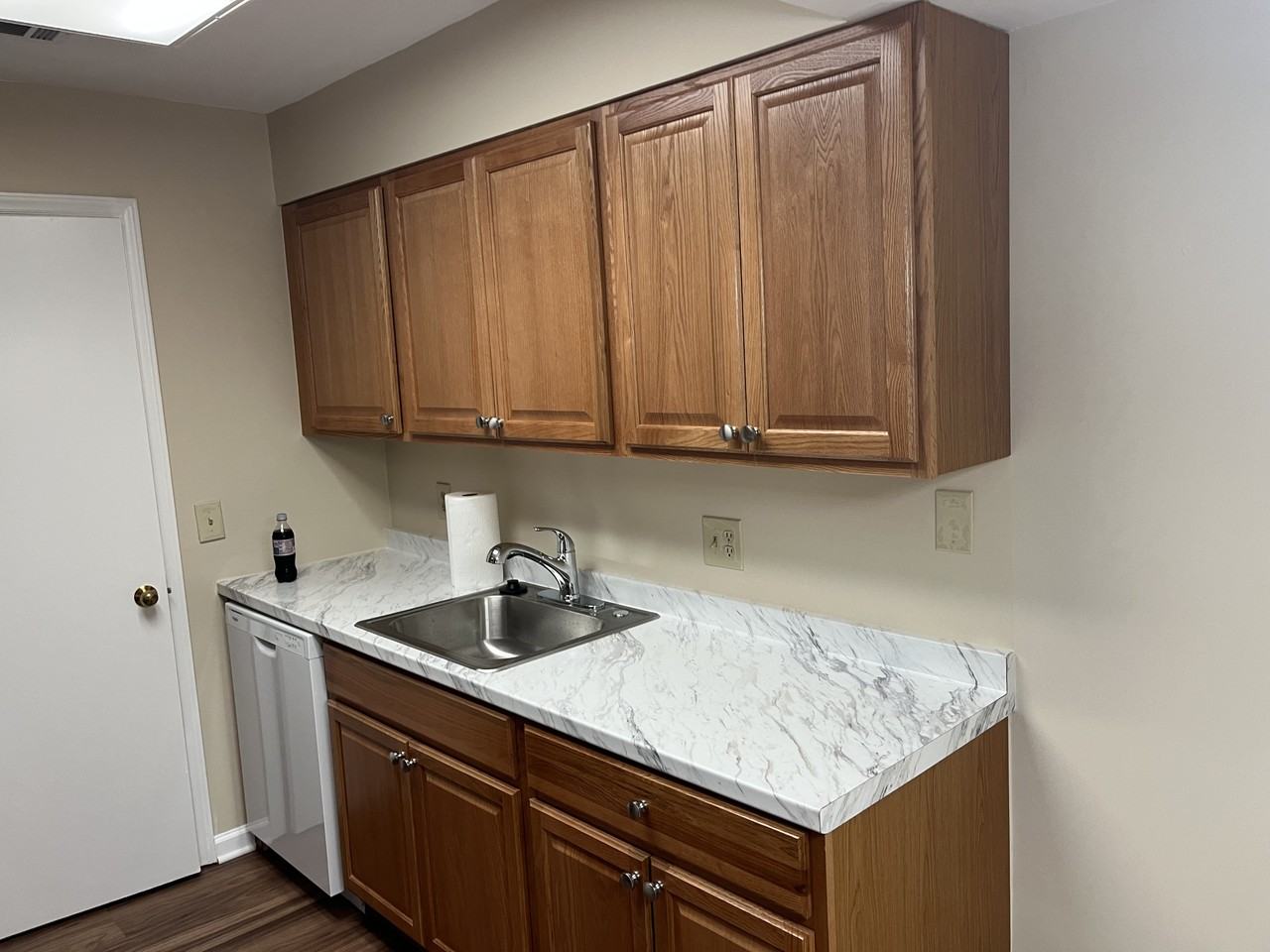 5701 Chapman Mill Dr #NA - Photo 3 of 6