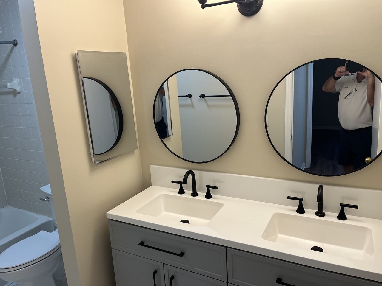 5701 Chapman Mill Dr #NA - Photo 5 of 6