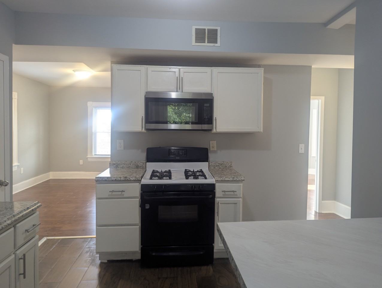 24 Banks St #3 - Photo 2 of 20