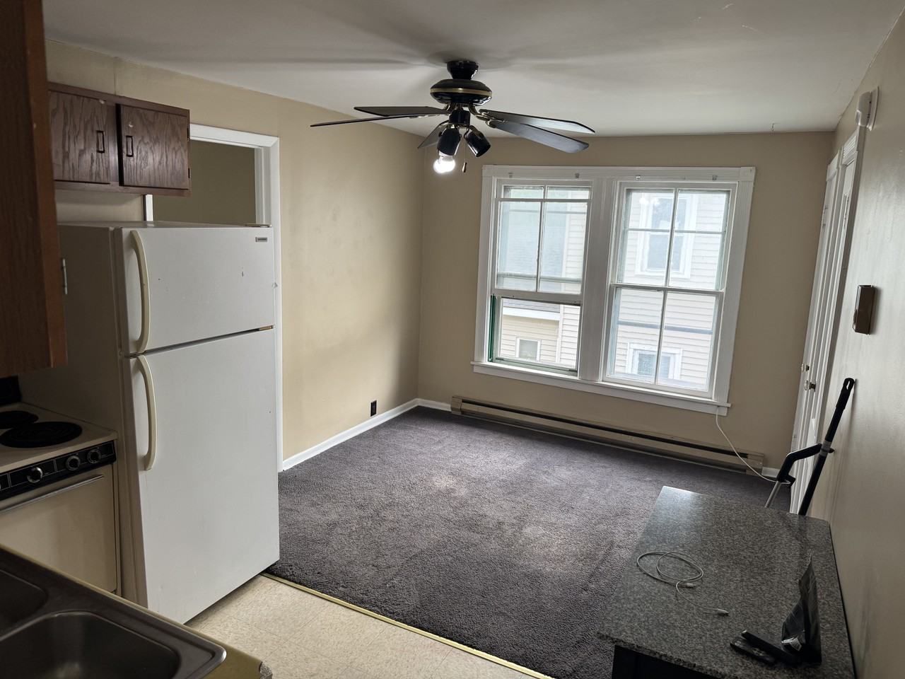 125 Benham St #4 - Photo 2 of 12