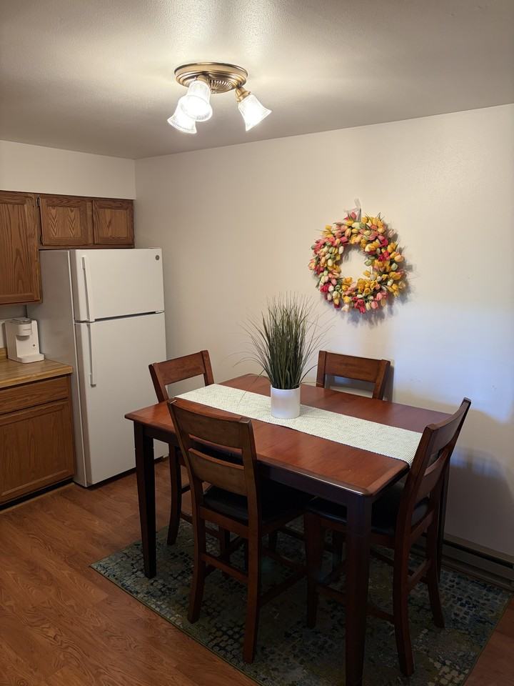 180 N Freeman Dr #5 - Photo 2 of 21