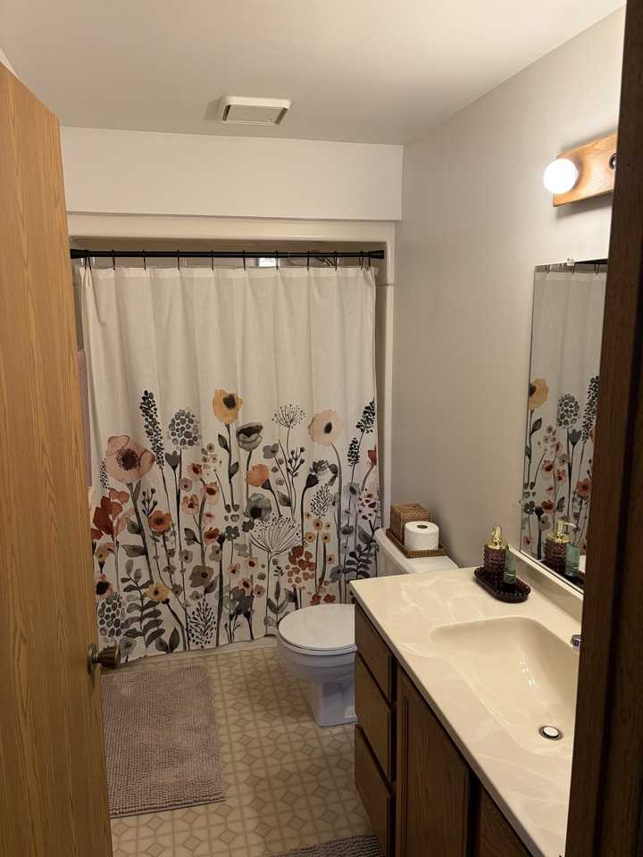 180 N Freeman Dr #5 - Photo 4 of 21