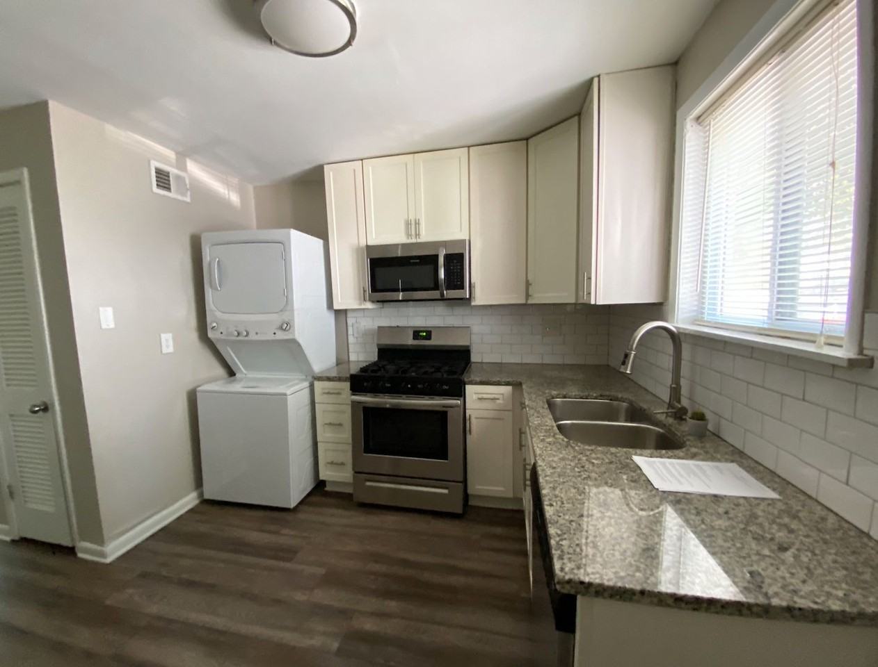 Oak Pointe Apartments - Photo 5 of 9