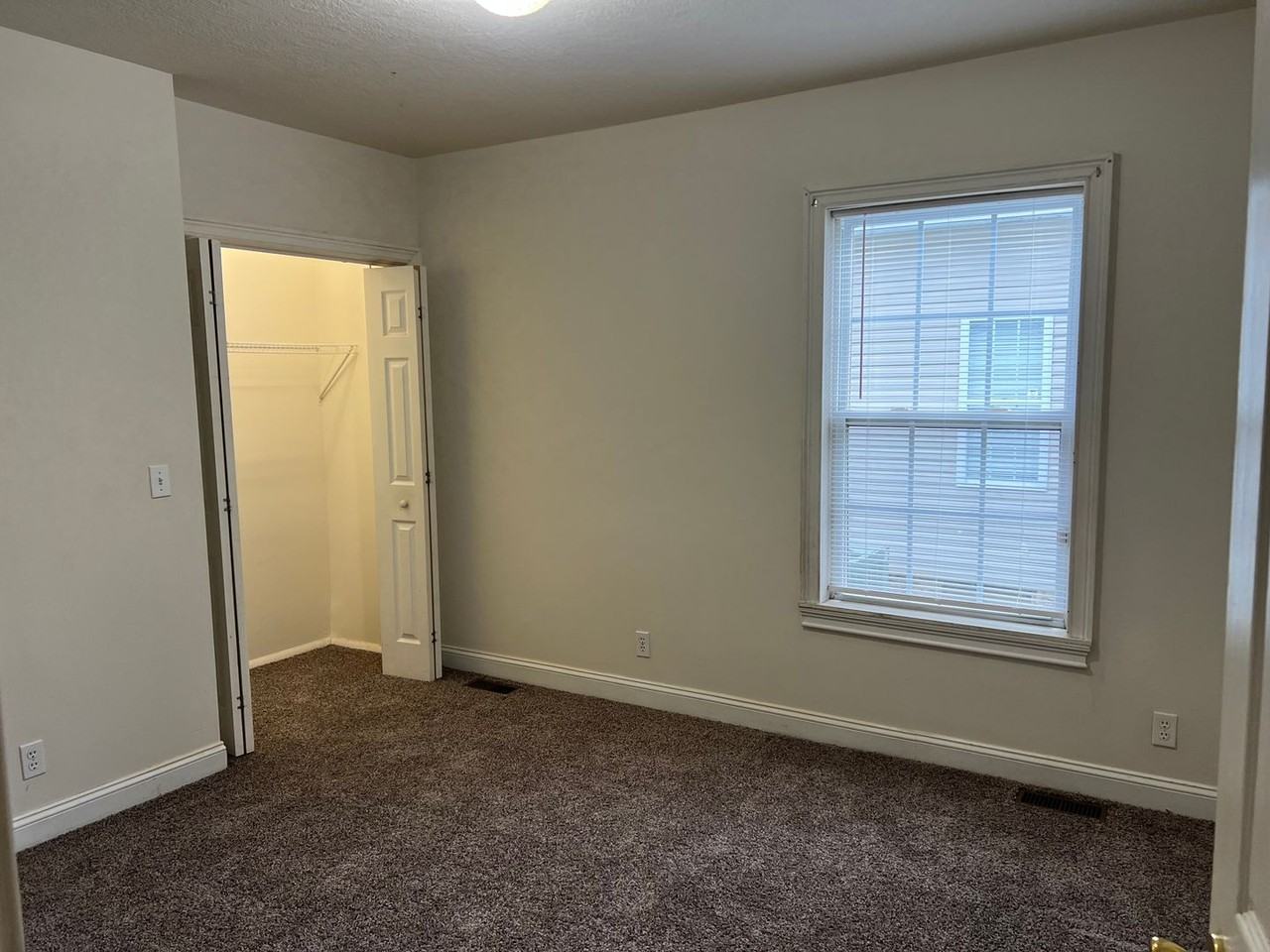 1444 N Texas Ave - Photo 6 of 12