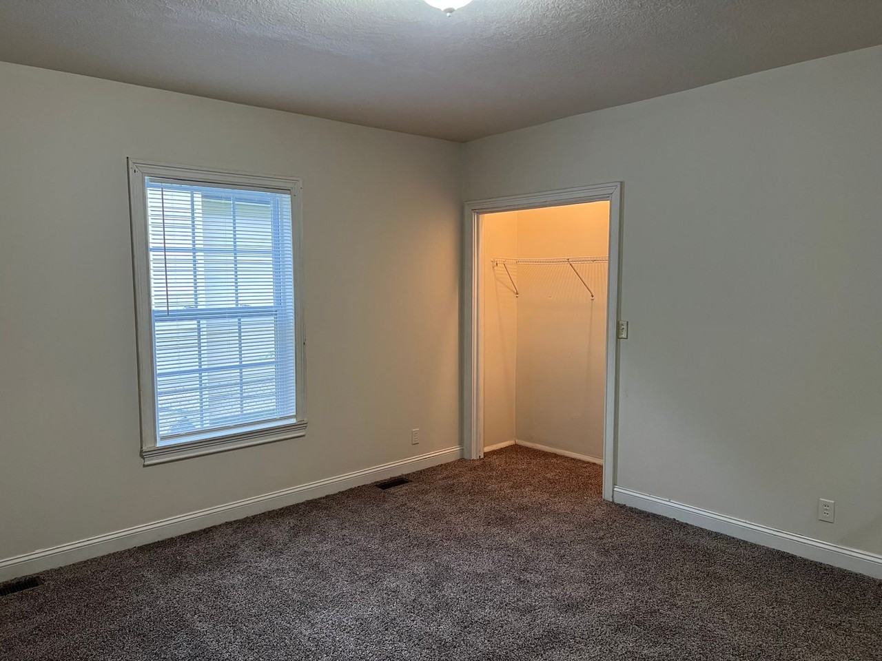 1444 N Texas Ave - Photo 7 of 12